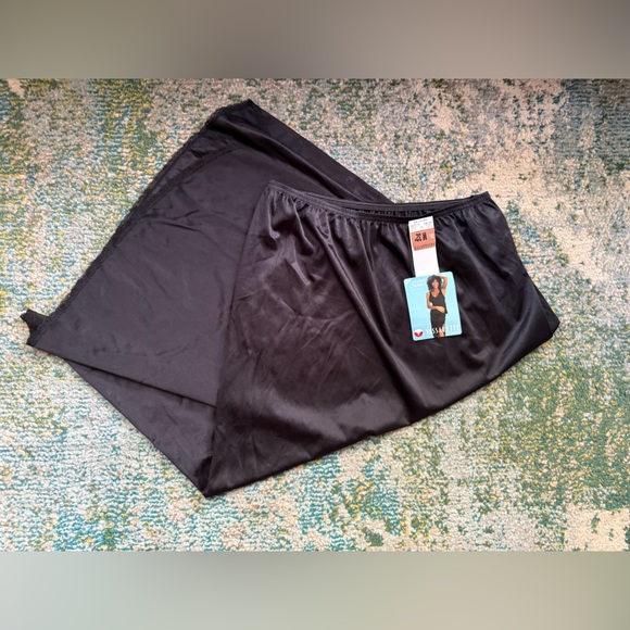 Y2K NOS Vassarette black satin midi skirt slip, size medium - Picture 1 of 4